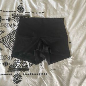 Lulu Lemon Yoga Shorts 4”